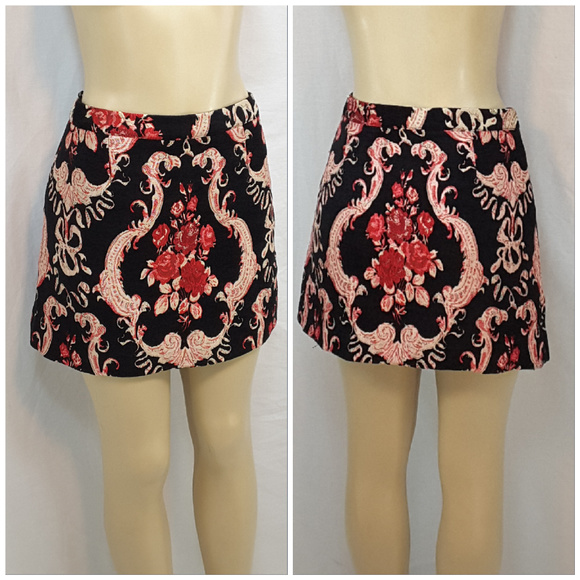 FOREVER 21, Embroidered Skirt, size Large - Picture 6 of 8